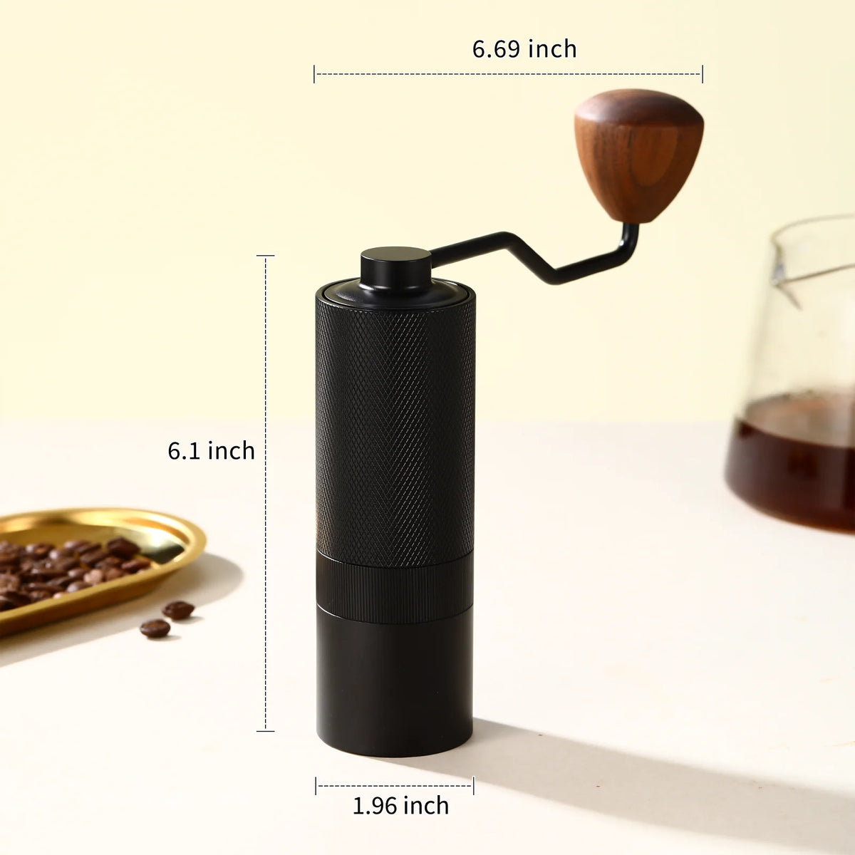 MAVO Wizard 2.0 dimensions: 6.1 inches (15.5cm) tall, 1.96 inches (5cm) body diameter, 6.69 inches (17cm) wide with the handle